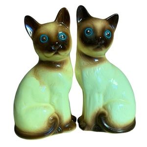 😻2-Vintage Ceramic Siamese Cat Figurines 1960s